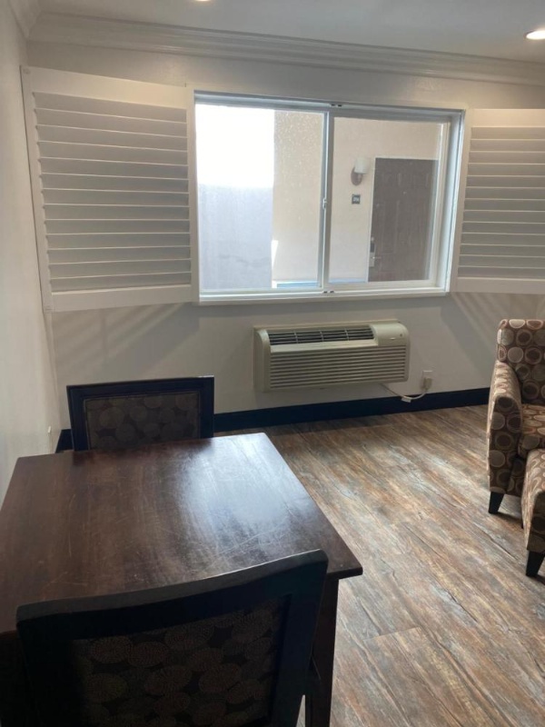 Ocean Surf Inn & Suites image 107