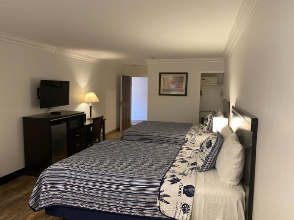 Ocean Surf Inn & Suites image 90